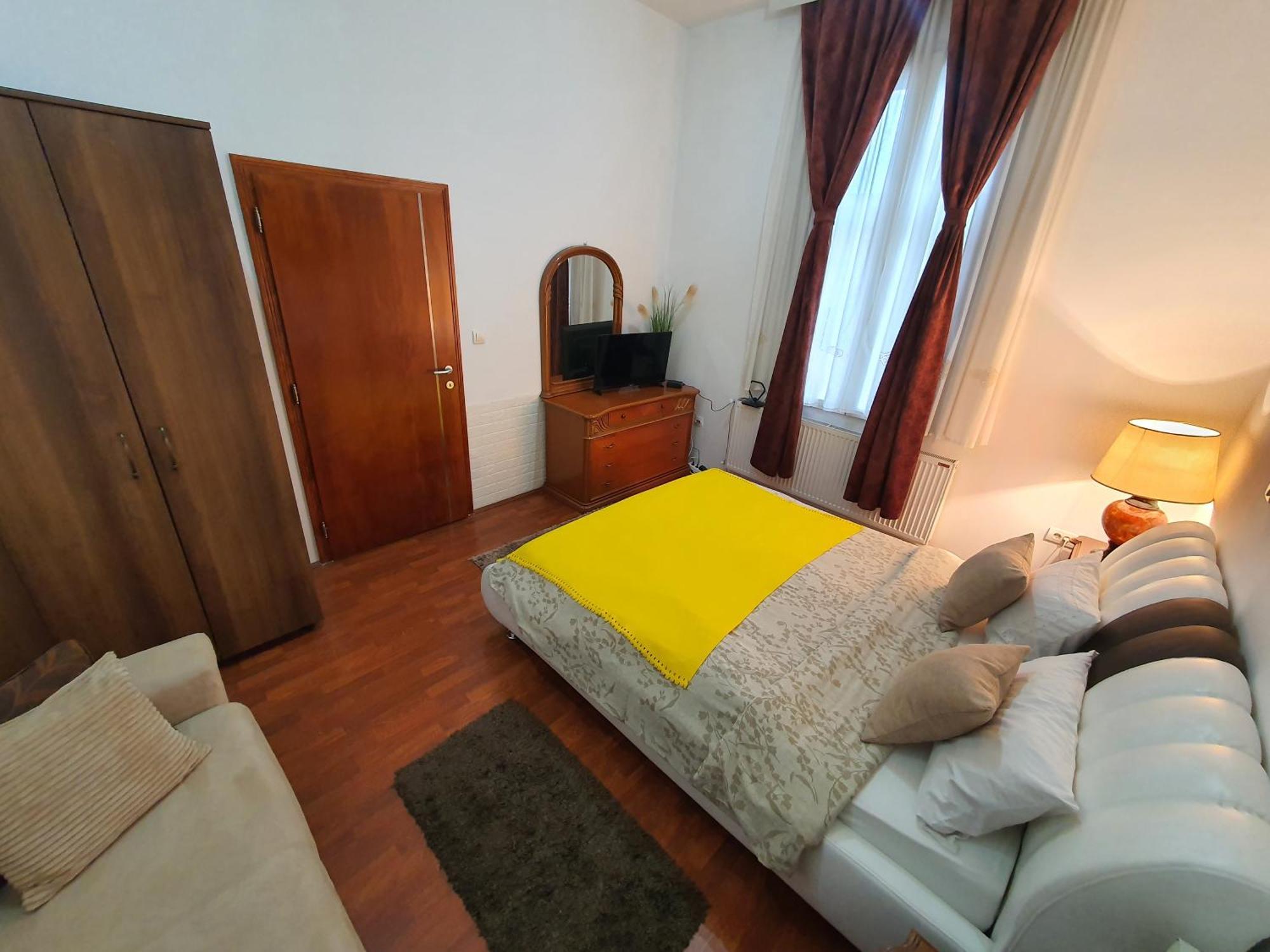 Prenociste Nikolas Grand Smederevo Rom bilde
